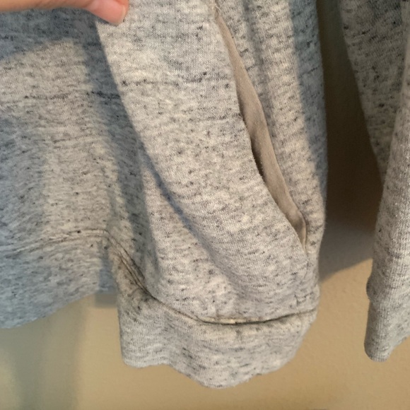 PINK Victoria’s Secret Hoodie. Heathered gray. Size M. - Picture 5 of 9